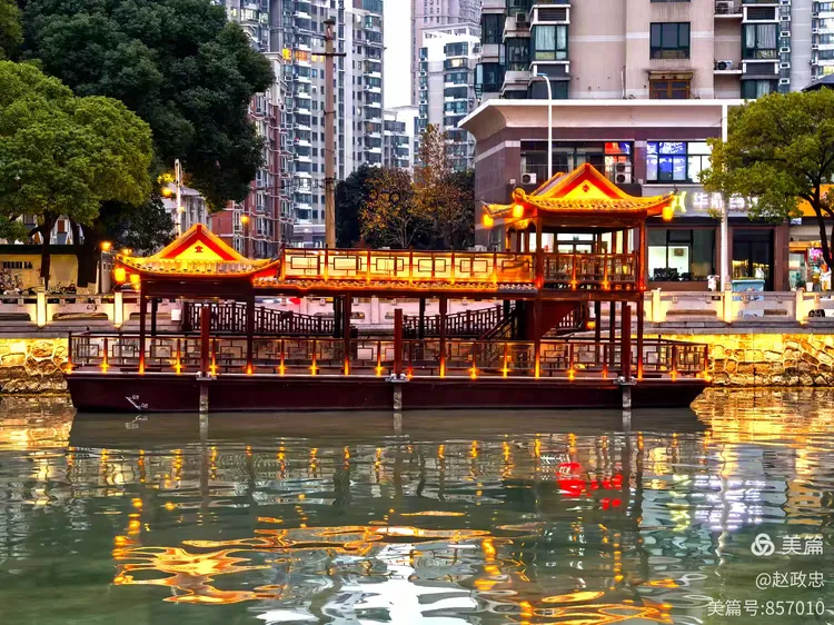 常州西瀛里明城墙:深秋浅冬的色彩盛宴